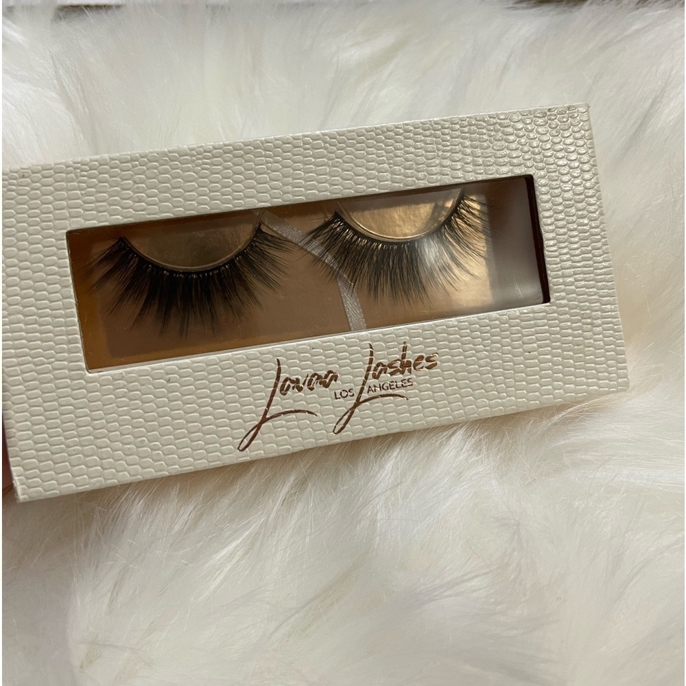 New!! Lavaa Lashes